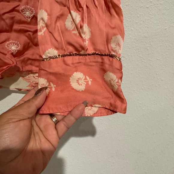 Zara Dual-Tone Pink Floral Blouse - Picture 3 of 13